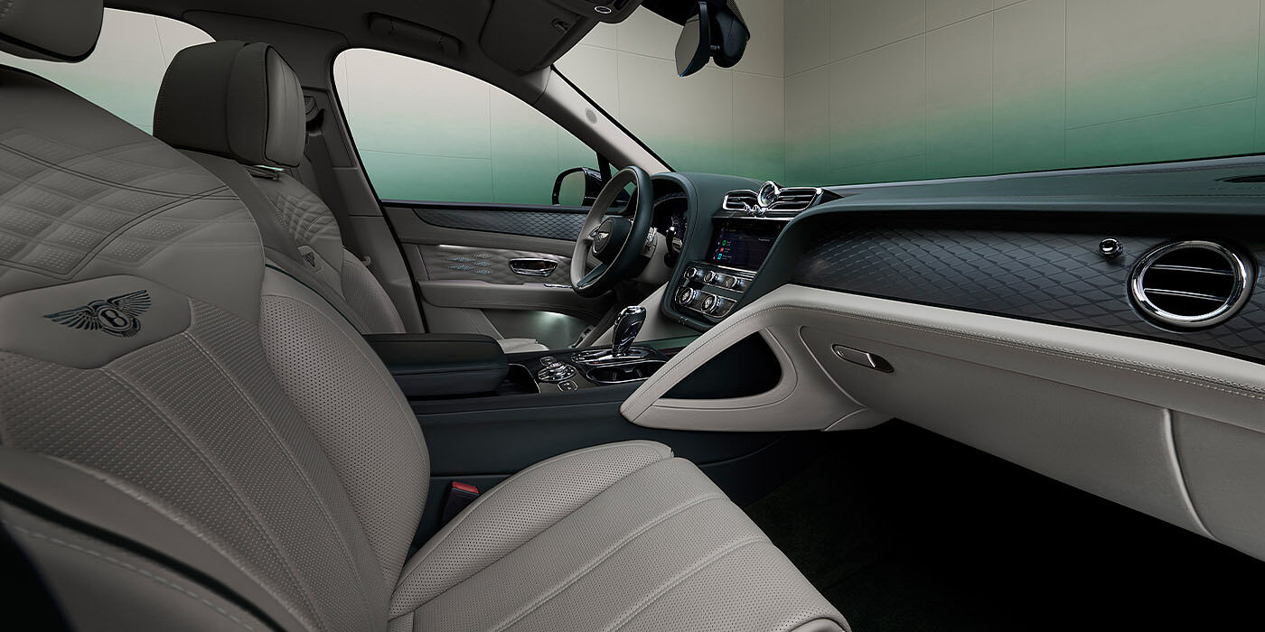 Bentley Hamburg Bentley Bentayga Extended Wheelbase Atelier Edition SUV front interior in Portland and Cumbrian Green hides with Dark Tint Diamond Brushed Aluminium veneer