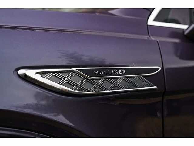 24:Bentley Bentayga EWB Mulliner V8, SUV, Grey Violet, Bentley Hamburg