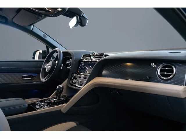 1:Bentley Bentayga S V8, SUV, Marlin, Bentley Hamburg
