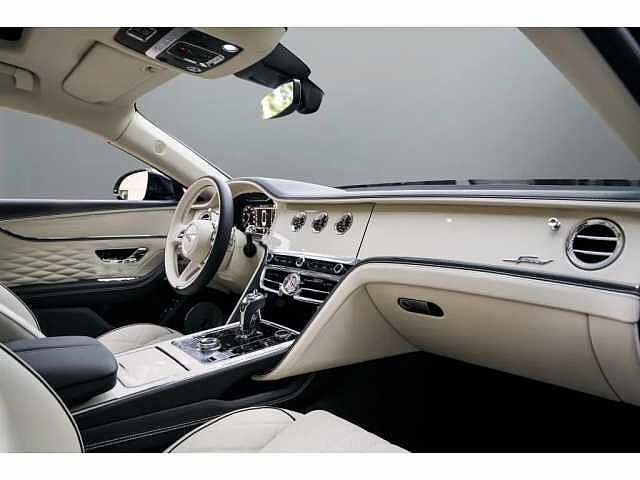 1:Bentley Flying Spur Speed W12, Limousine, Black Crystal, Bentley Hamburg