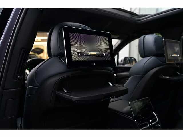 28:Bentley Bentayga EWB Mulliner V8, SUV, Grey Violet, Bentley Hamburg