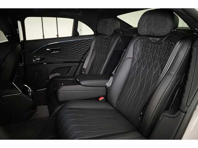 27:Bentley Flying Spur Azure V8, Limousine, Dove Grey, Bentley Hamburg