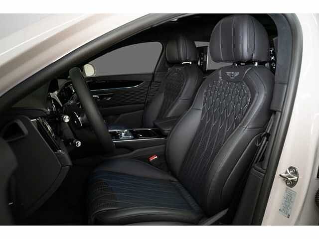 21:Bentley Flying Spur Azure V8, Limousine, Dove Grey, Bentley Hamburg