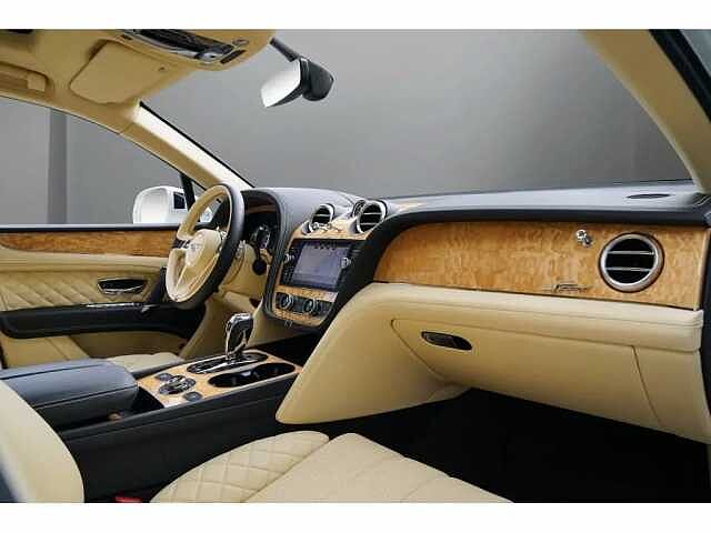 1:Bentley Bentayga Speed W12, SUV, Ghost White Pearlescent, Bentley Hamburg